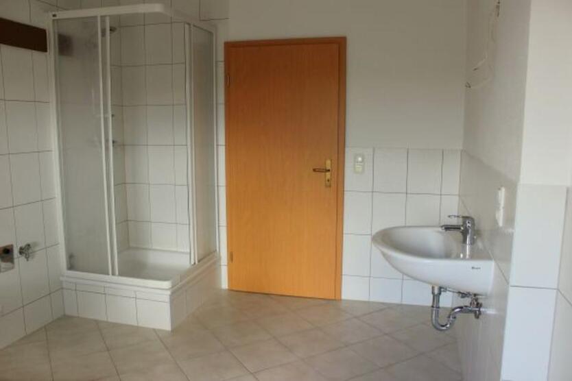 großzügige 4 RW in der Dr.- W.- Külz- Straße mit Gartennutzung zimmer