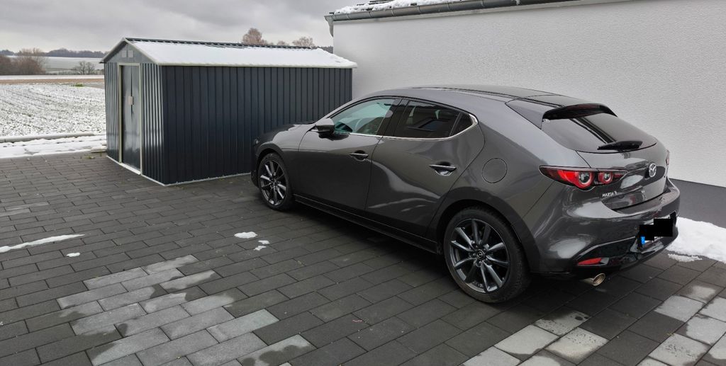 Mazda 3 63.500 km 20.900 &euro; Schöffengrund 35641