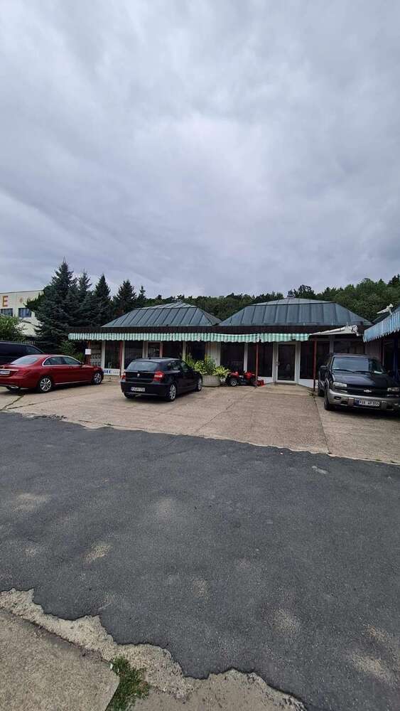 Einzelhandel in Berggießübel 184 € 54 m²