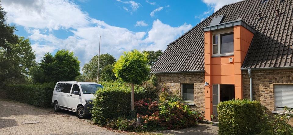 IM EINKLANG MIT DER NATUR Hochwertiges Einfamilienhaus mit Traumgarten zimmer