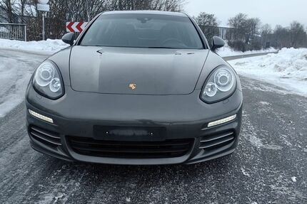 Porsche Panamera 179.106 km 23.950 &euro; Salzweg 94121