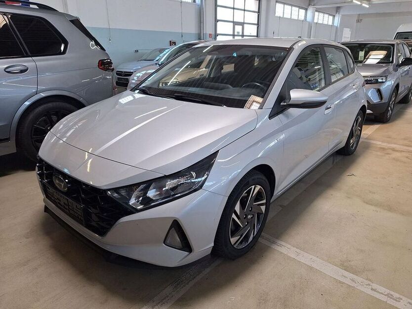i20