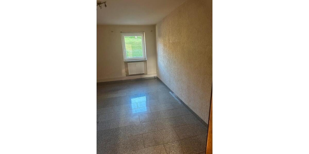 Erdgeschoßwohnung Weilbach - 1 Zimmer, 70 m&sup2;, 600&euro; | Angebot:26400714