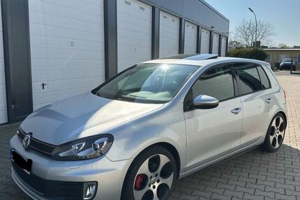 VW Golf 147.000 km 9.990 &euro; Lippetal 59510