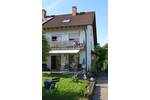 Große Doppelhaushälfte mit Doppelgarage in einer Sackgasse, mit Chic, Charme, Garten & Terrasse