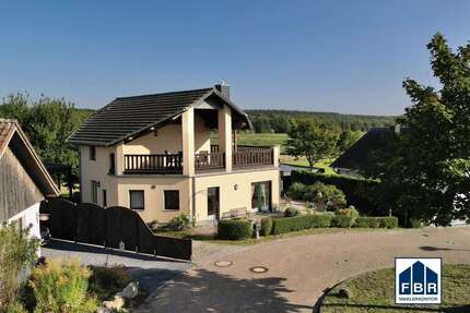 Haus zum Kaufen in Schwerin 429.000 € 144.62 m²