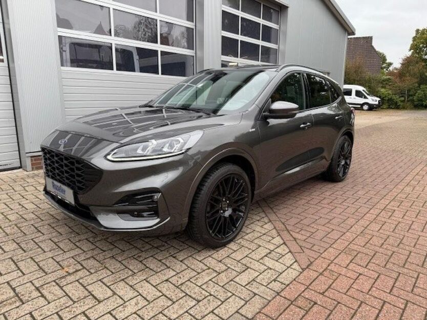 Ford Kuga 35.000 km 28.990 € Augustfehn 26689