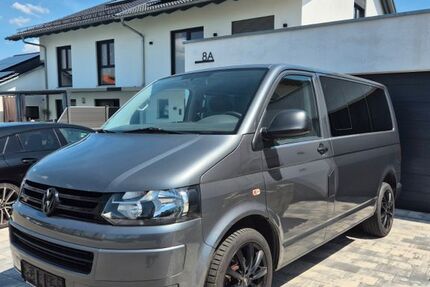 VW T5 Multivan 308.500 km 12.300 &euro; Heldenstein 84431