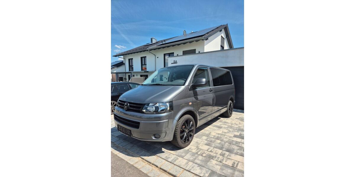 VW T5 Multivan 308.500 km 12.300 &euro; Heldenstein 84431