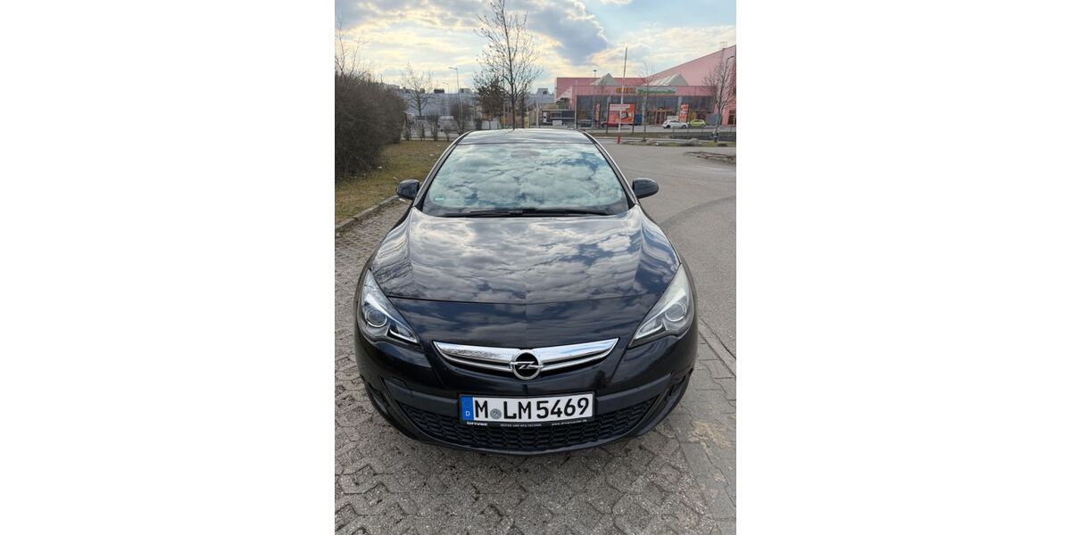 Opel Astra 170.451 km 5.500 &euro; München 81243