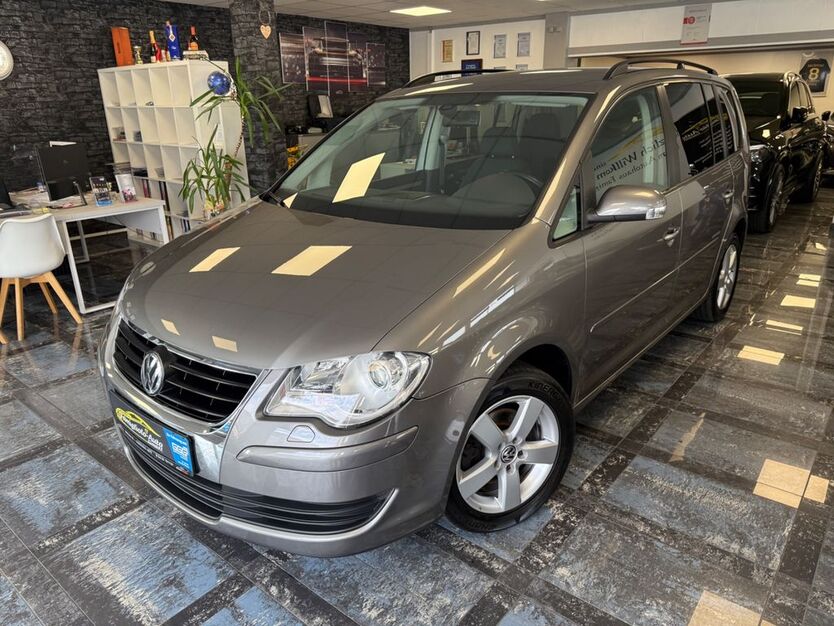 VW Touran 124.889 km 5.950 € Mühlheim am Main nähe Frankfurt 63165