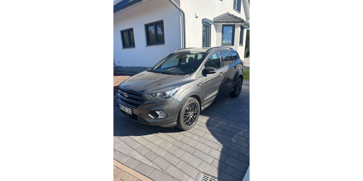 Ford Kuga 91.000 km 13.499 &euro; Neuberg 63543