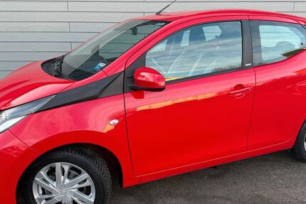 Toyota Aygo (X) 50.620 km 8.750 &euro; Neumünster 24536