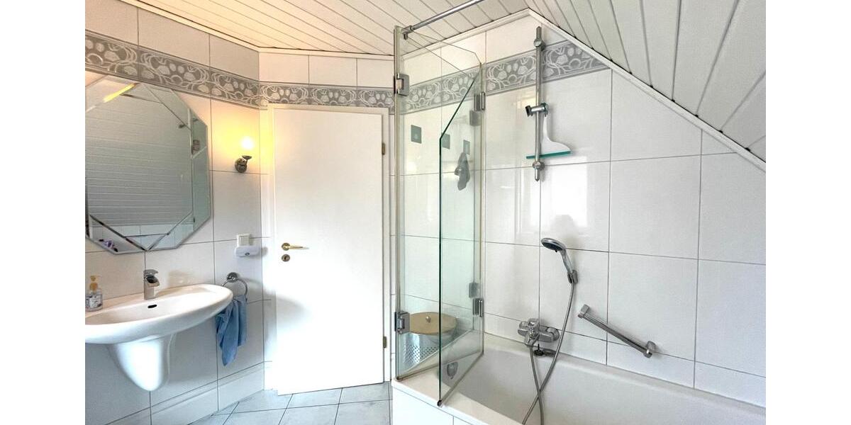 Doppelhaushälfte Rees - 3 Zimmer, 99 m&sup2;, 285.000&euro; | Angebot:27125368