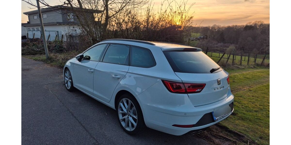 Seat Leon 97.000 km 19.790 &euro; Neunkirchen-Seelscheid 53819