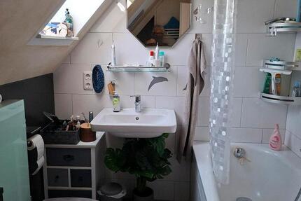 2,5 Zi. Wohg., DG mit gr. Balkon in Tating 2 zimmer