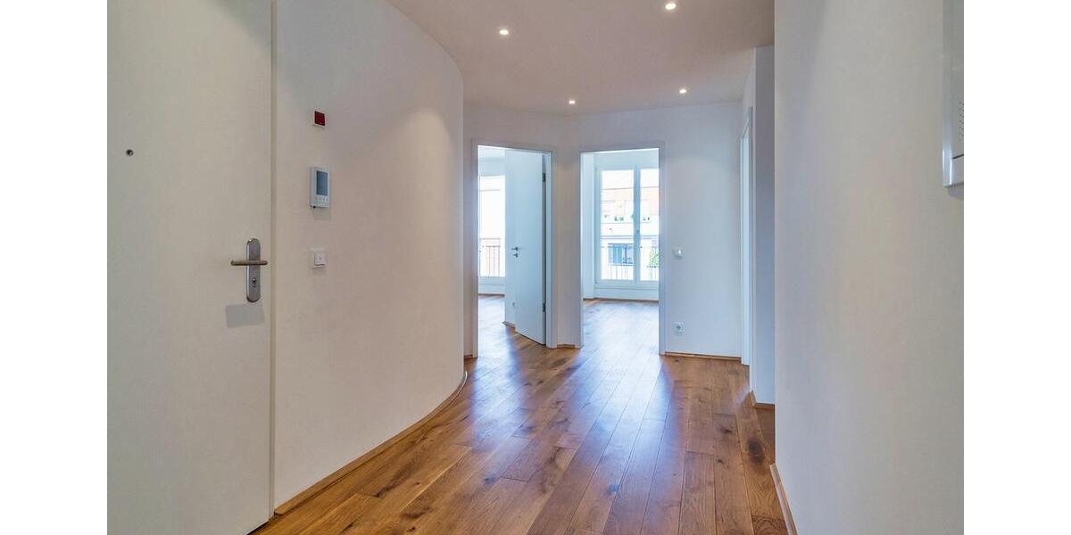 Etagenwohnung Dresden - 5 Zimmer, 143 m&sup2;, 2.220&euro; | Angebot:26338030
