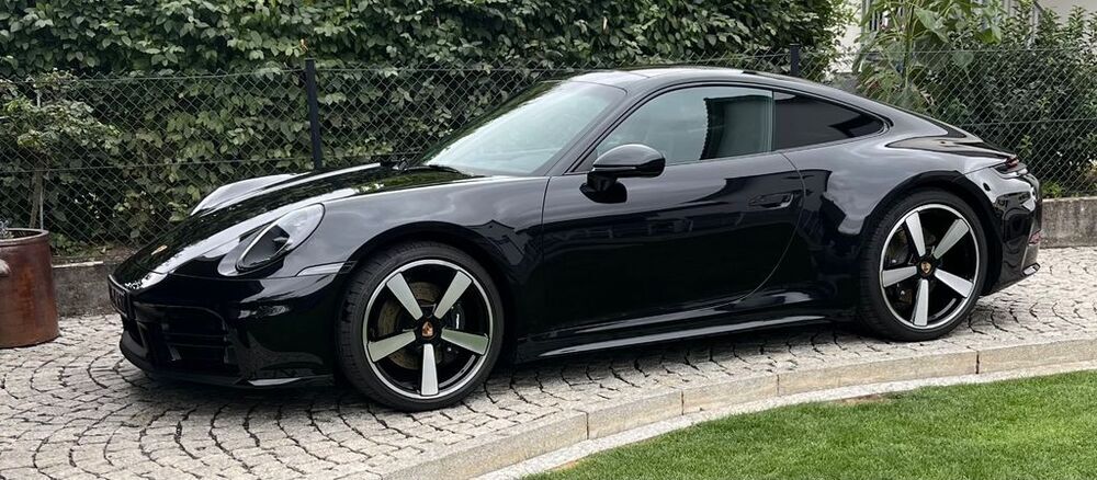 992