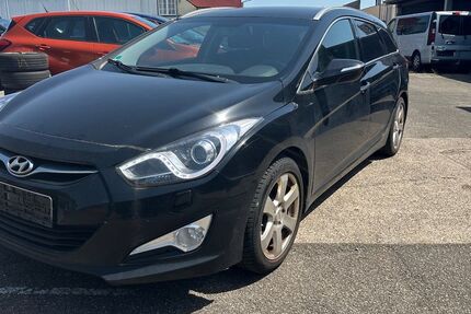 Hyundai i40 268.000 km 4.450 &euro; Neuss 41469