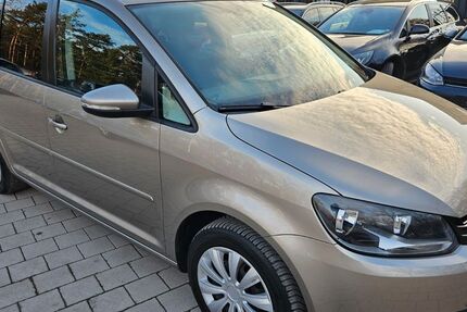 VW Touran 146.420 km 7.450 &euro; Lachen-Speyerdorf 67435