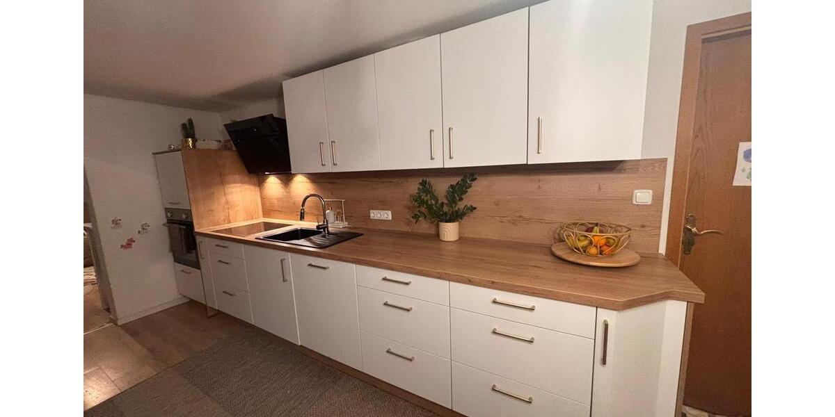 Etagenwohnung Durach - 3 Zimmer, 95 m&sup2;, 1.300&euro; | Angebot:26321397