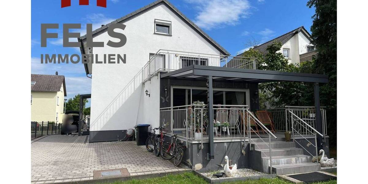 Hochkarätiges 3-Fam-Haus in Dietzenbach-Steinberg 8 zimmer