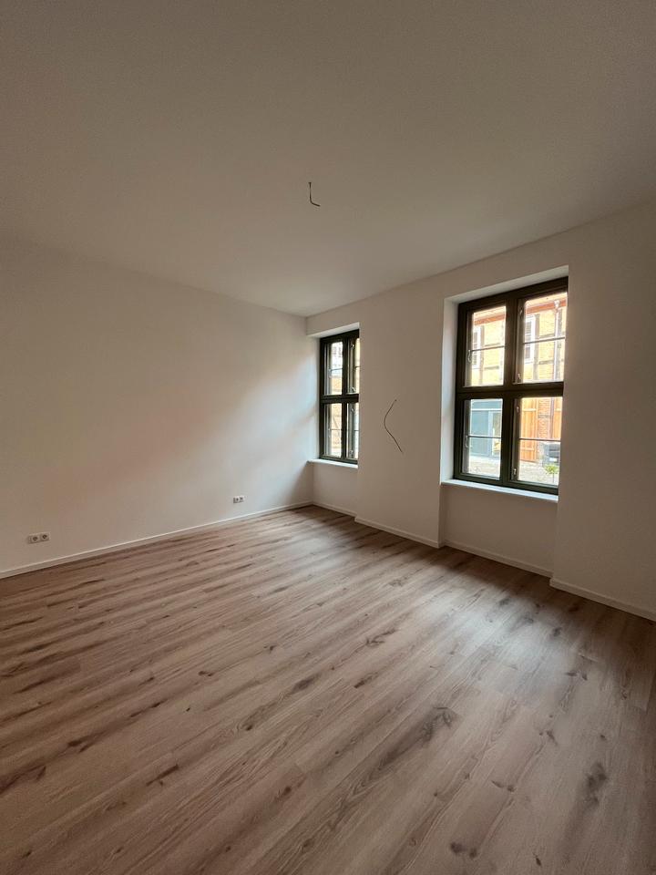 Historisches Flair trifft modernen Komfort: 3-Zimmer-Wohnung im Prinzenpalais zimmer