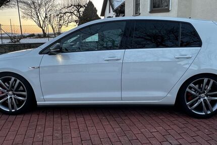 VW Golf 96.500 km 25.790 &euro; Waldshut-Tiengen 79761