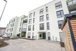 Lichterfüllte 2-Zimmer EG-Wohnung mit modernem Tageslichtbad, Marken-EBK und großer Westterrasse
