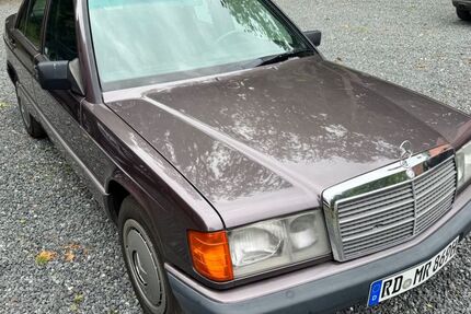 Mercedes-Benz 190 264.000 km 4.400 &euro; thumby 24351
