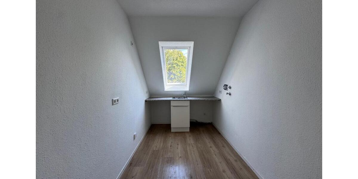 Dachgeschoßwohnung Flensburg Fruerlund - 2 Zimmer, 62 m&sup2;, 175.000&euro; | Angebot:27443966