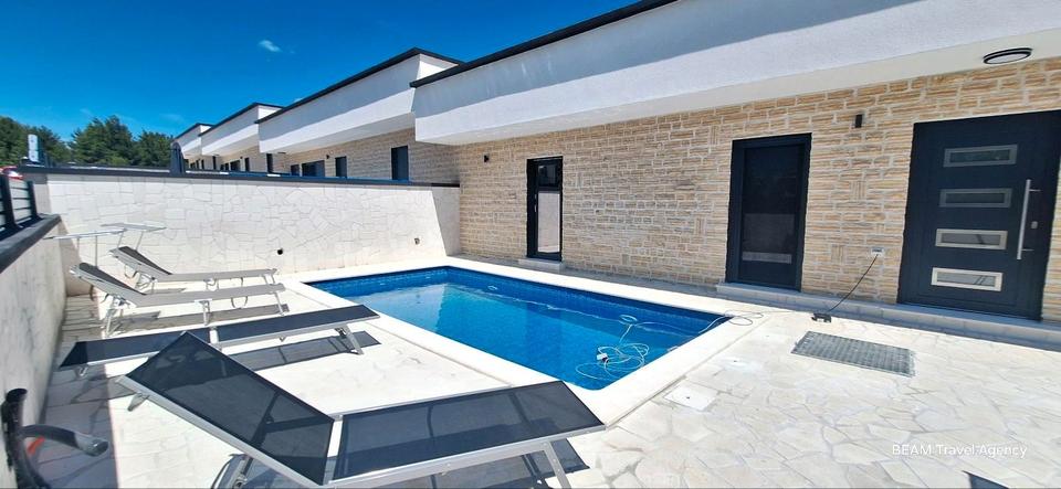 Ferienimmobilie Köln Rodenkirchen - 150&euro; | Angebot:26167957