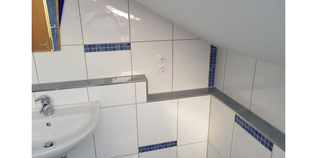 Dachgeschoßwohnung Walldürn - 3.5 Zimmer, 75 m&sup2;, 170.000&euro; | Angebot:27072498