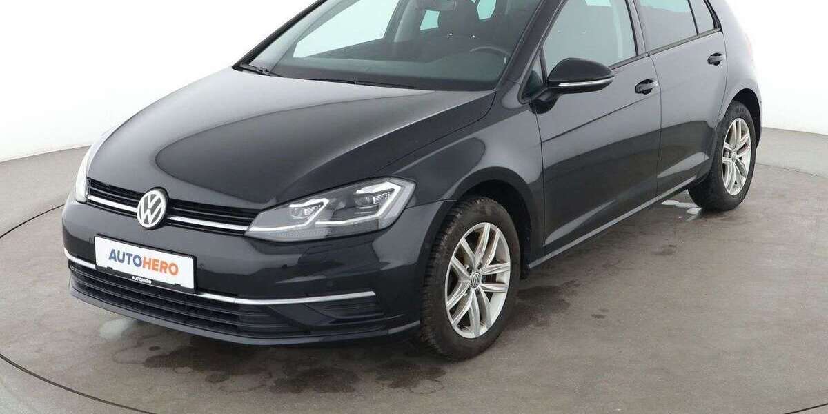 VW Golf 110.342 km 12.260 &euro; Hamburg 22529
