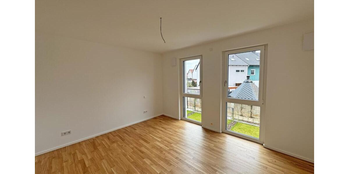Reihenhaus Nürnberg Almoshof - 4 Zimmer, 105 m&sup2;, 1.890&euro; | Angebot:26313322