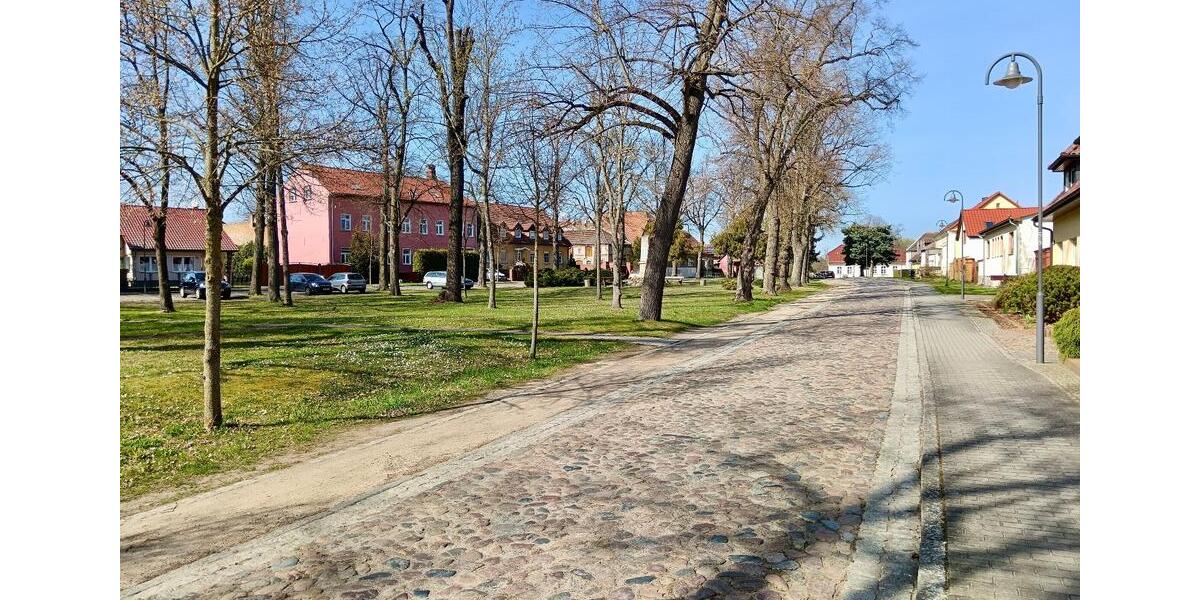 Einfamilienhaus Mittenwalde - 3 Zimmer, 332 m&sup2;, 2.324&euro; | Angebot:25858902