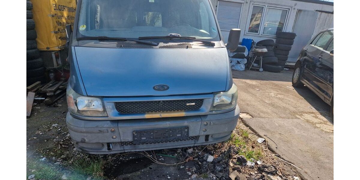 Ford Transit 200.000 km 950 &euro; Neu-Ulm 89231
