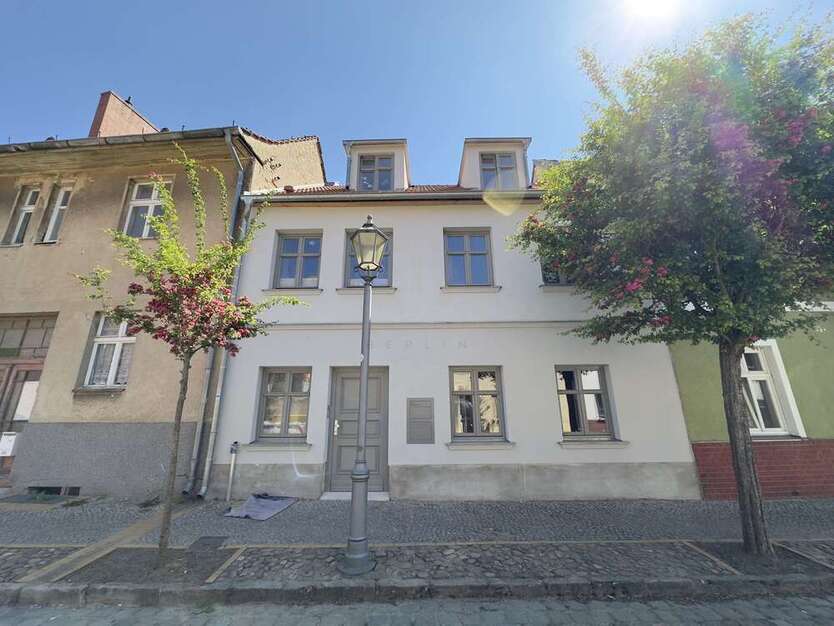 Haus zum Kaufen in Beelitz 410.000 € 144 m²