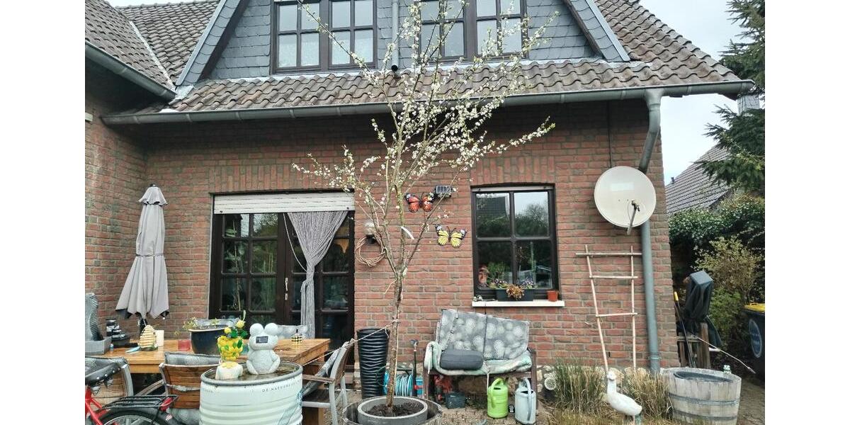 Doppelhaushälfte Gangelt - 4 Zimmer, 135 m&sup2;, 1.050&euro; | Angebot:26391187