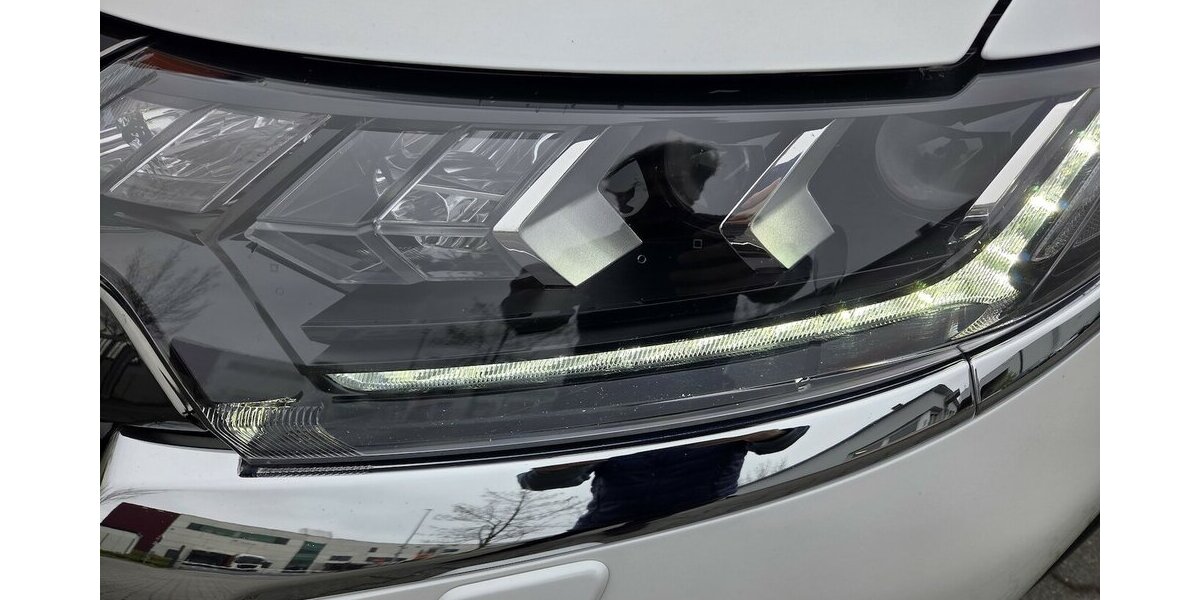 Mitsubishi Outlander Spirit 2WD 66.531 km 16.400 &euro; Wilsdruff 01723