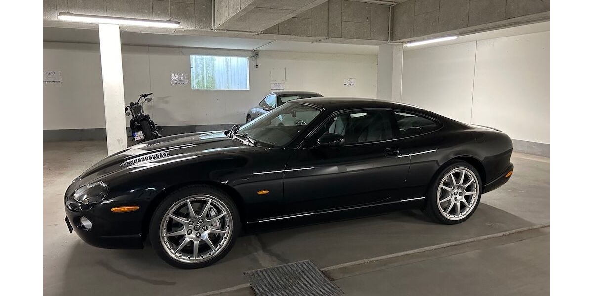 Jaguar XK8 43.874 km 45.950 &euro; München 81737