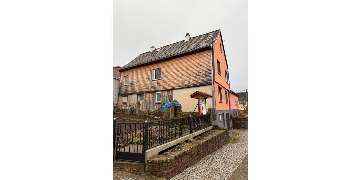 Einfamilienhaus Friedrichroda - 5 Zimmer, 145 m&sup2;, 150.000&euro; | Angebot:26818213