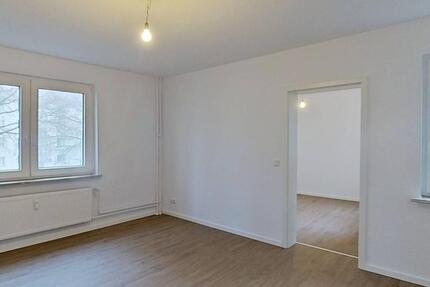 Erstbezug nach Sanierung: Charmante 3-Zimmer-Wohnung mit Tageslichtbad 3 zimmer