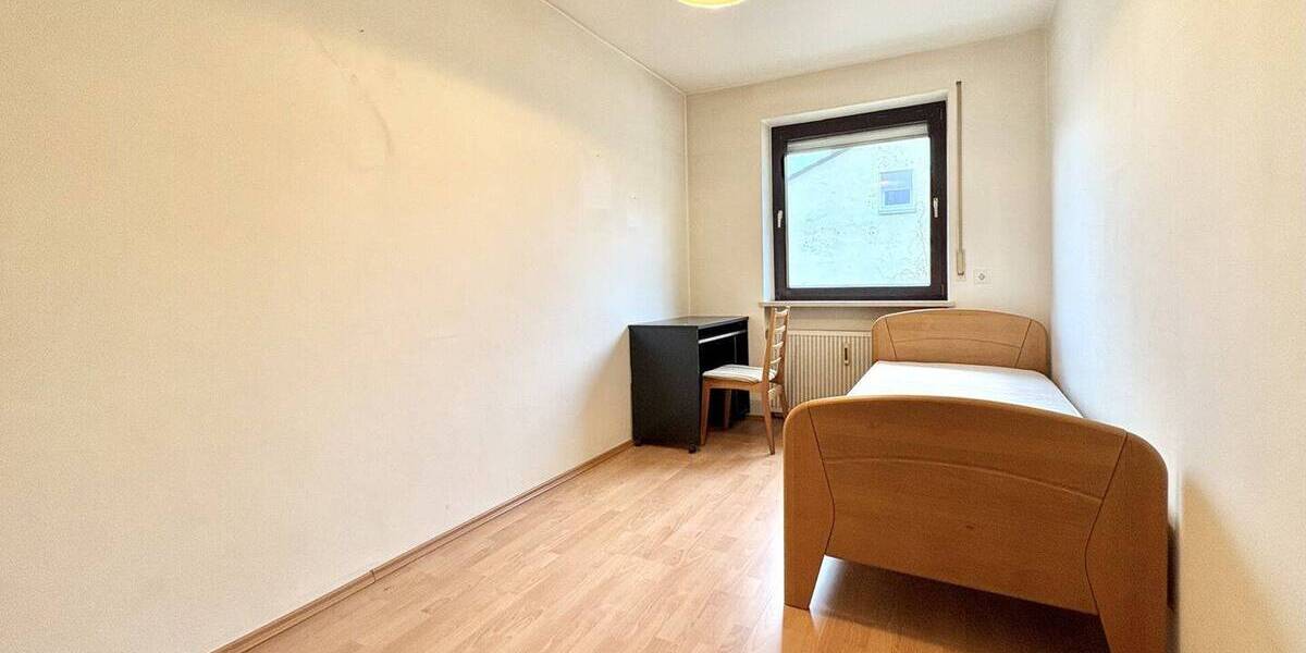 Mehrfamilienhaus, Wohnhaus Manching - 8 Zimmer, 212 m&sup2;, 590.000&euro; | Angebot:26291532