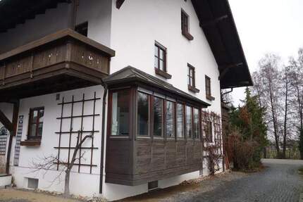 Haus Laberweinting - 4 Zimmer, 163 m&sup2;, 1.000&euro; | Angebot:24529531