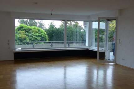 Haus Witten - 8 Zimmer, 250 m&sup2;, 2.000&euro; | Angebot:25401397