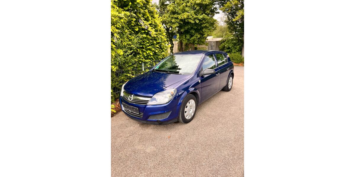 Opel Astra 108.000 km 2.990 &euro; Augsburg 86156