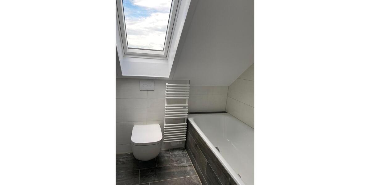 Einfamilienhaus Bergen - 5 Zimmer, 120 m&sup2;, 1.350&euro; | Angebot:26202206