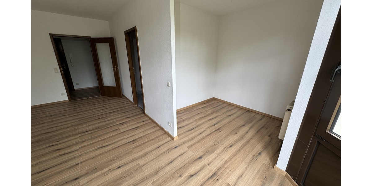Kleine 1 Raum Wohnung mit Schlafnische und Aufzug in Gera - Etagenwohnung Gera Bieblach-Ost | Angebot:26714339