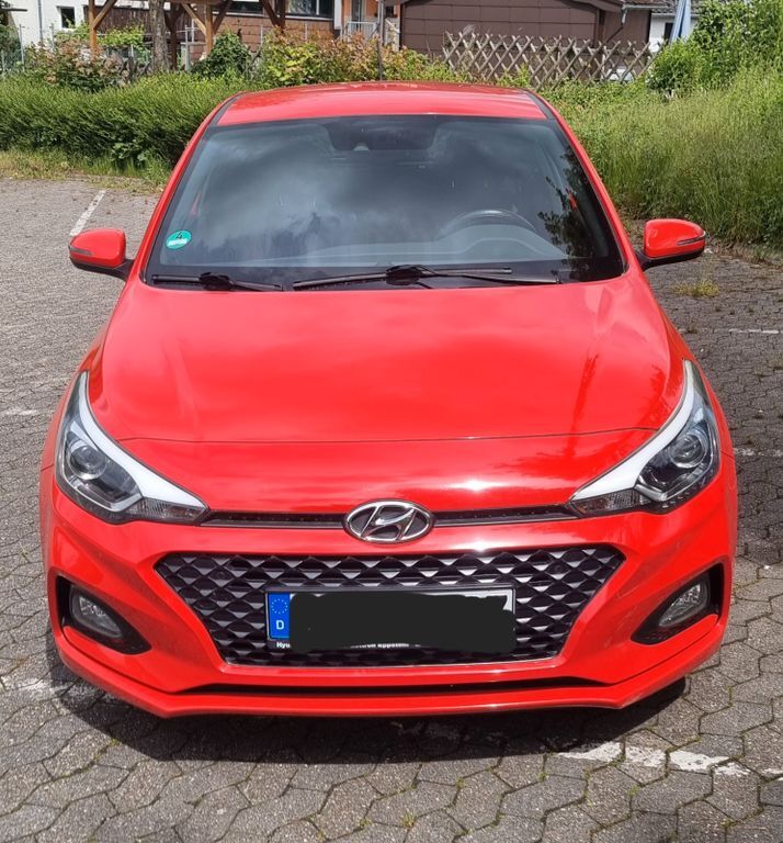 i20